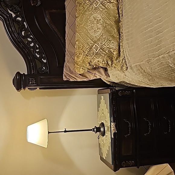 2 Table Lamp - Picture 2 of 15